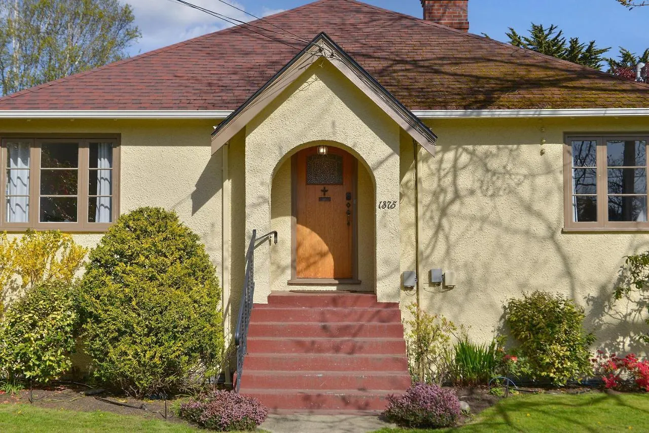 Oak Bay Village Villa Victoria Canada